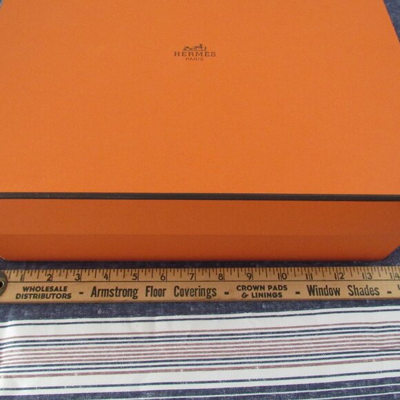 Authentic HERMES Empty Box 14” x 11” x 5.5” with boot bag - Picture 13 of 16